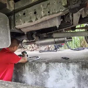 水洗维护叉车尾气净化器